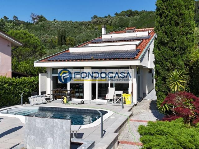 Casa in vendita a Massarosa, Toscana