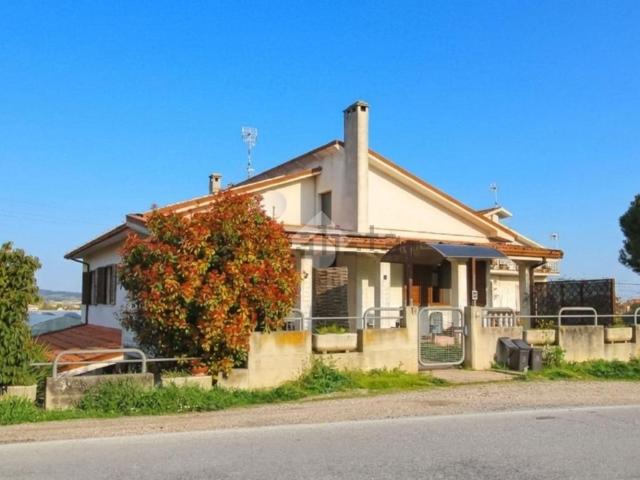 Casa in vendita a Marche, Fermo