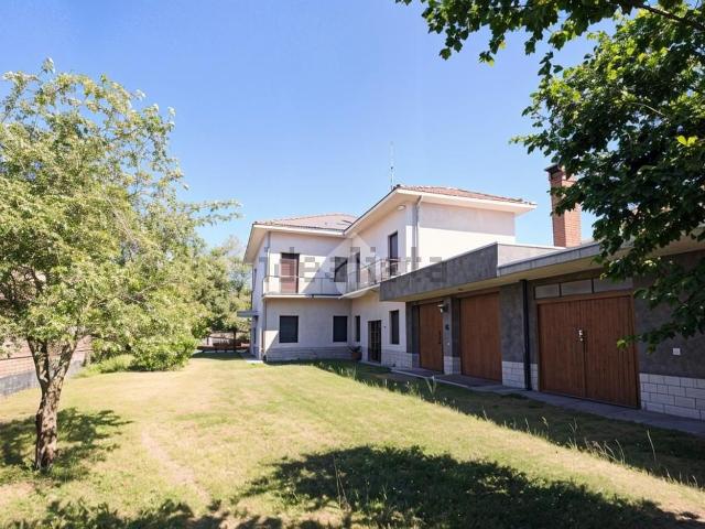 Casa in vendita a Villa, Cassano Magnago