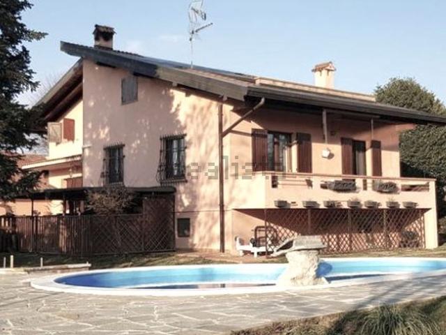 Casa in vendita a Piemonte, Novara