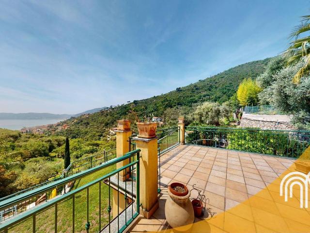 Casa in vendita a Alassio, Liguria