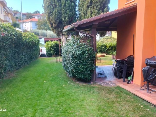Casa in vendita a Bucine, Toscana