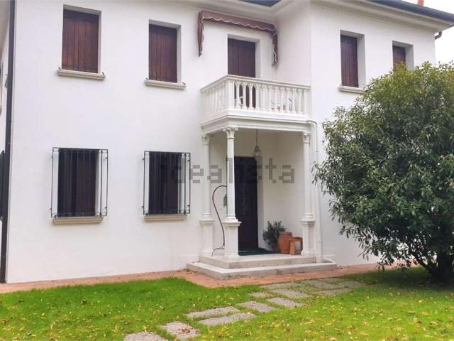 Casa in vendita a Santa Maria del Rovere, Treviso