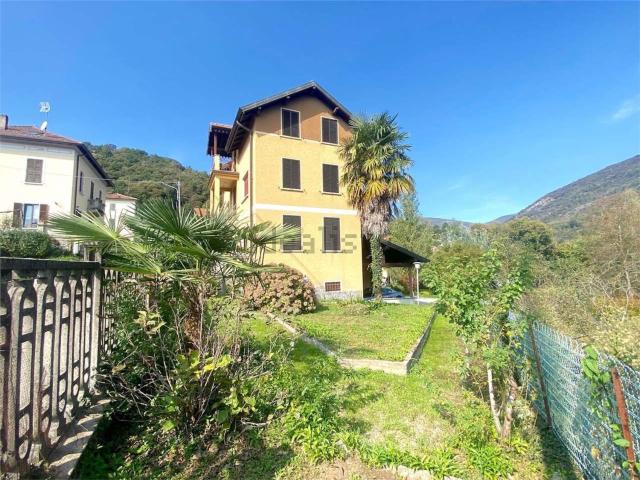 Casa in vendita a Comunità Montana Valli del Verbano, Dumenza