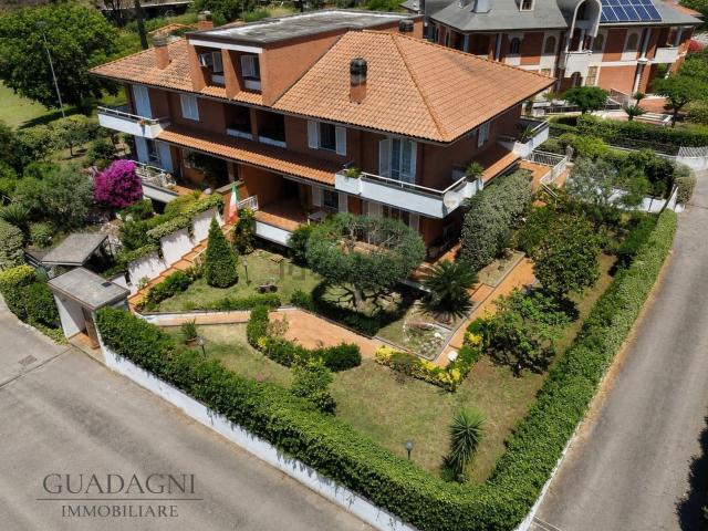 Casa in vendita a Nuova Latina, Latina