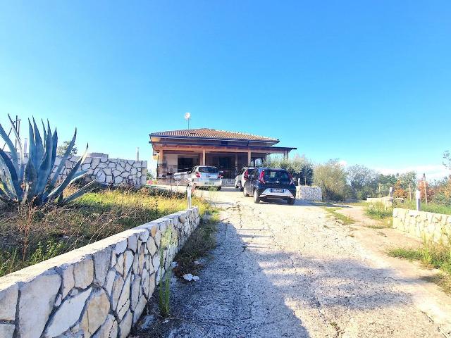 Casa in vendita a Sant'angelo A Scala, Campania