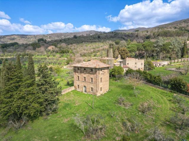 Casa in vendita a Cortona, Toscana