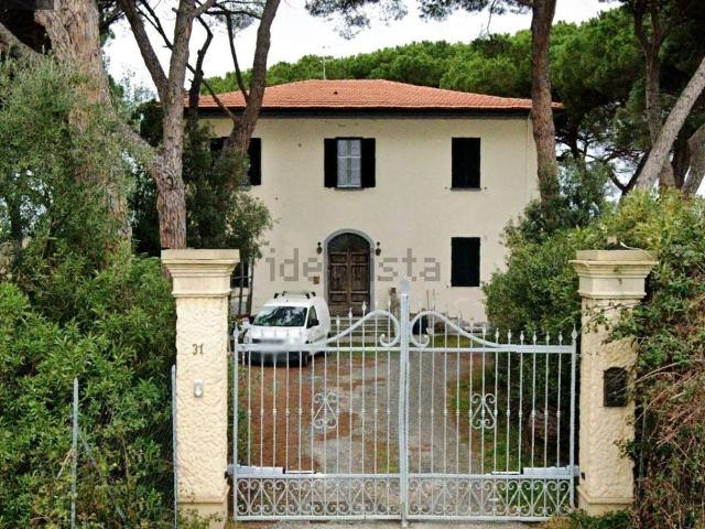 Casa in vendita a Cecina, Toscana