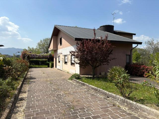Casa in vendita a San Lazzaro, Isernia