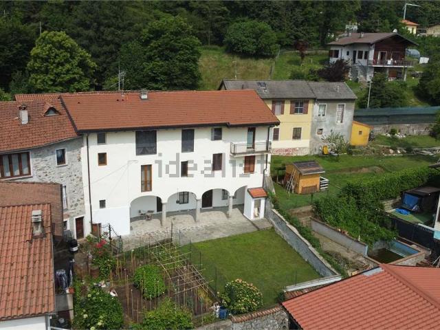 Casa in vendita a Comunità Montana del Piambello, Marchirolo