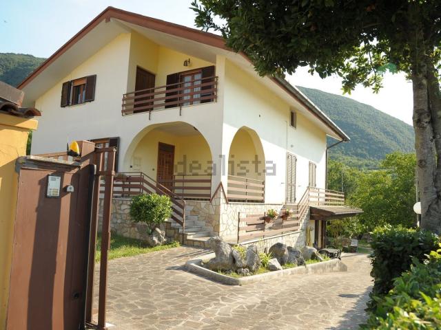 Casa in vendita a Ceccano, Lazio