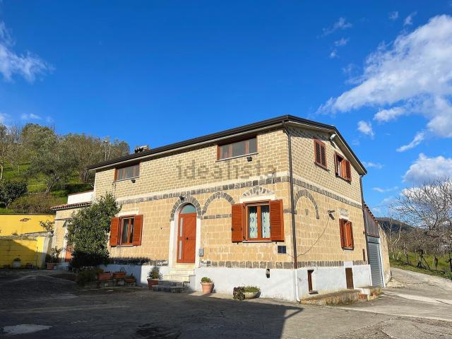 Casa in vendita a Piana Di Monte Verna, Campania