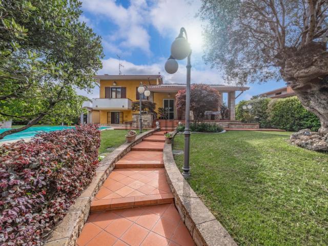 Casa in vendita a Montichiari, Lombardia