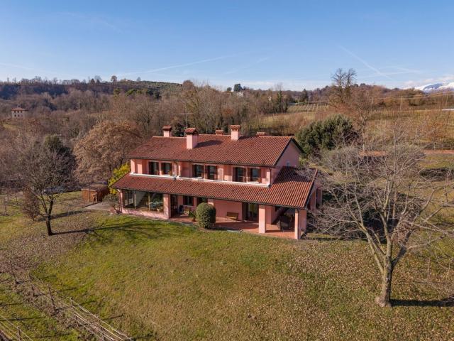Casa in vendita a Crevada, Susegana