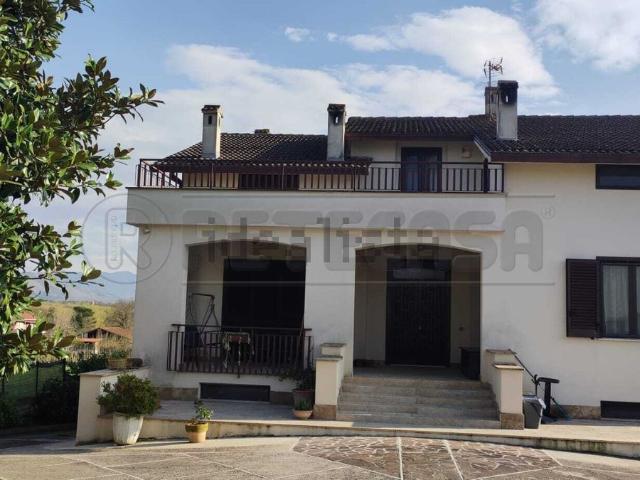 Casa in vendita a Fontanarosa, Cassino