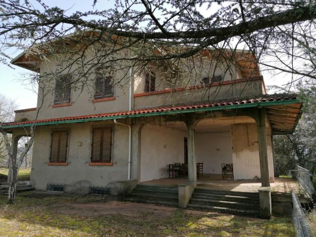 Casa in vendita a Bucine, Toscana