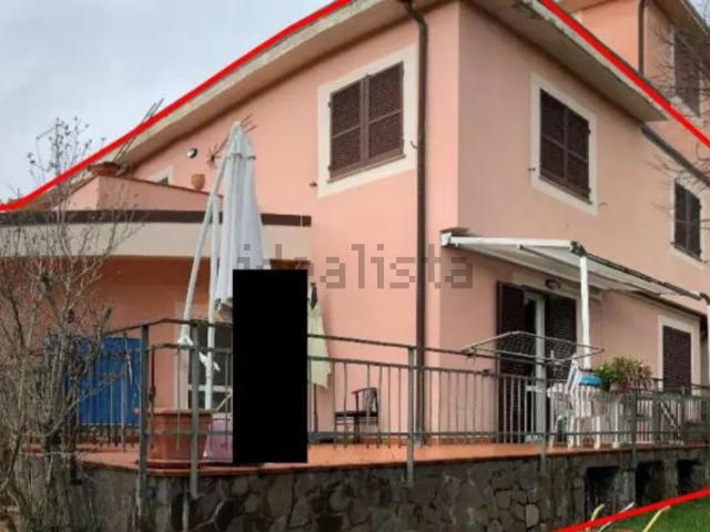 Casa in vendita a Montepertico, La Spezia