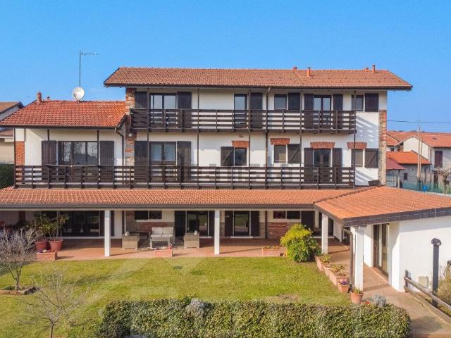 Casa in vendita a Gattico, Novara