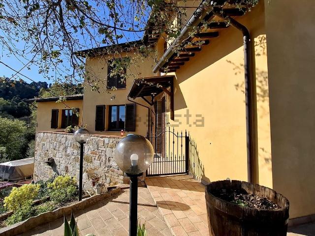Casa in vendita a Magione, Umbria
