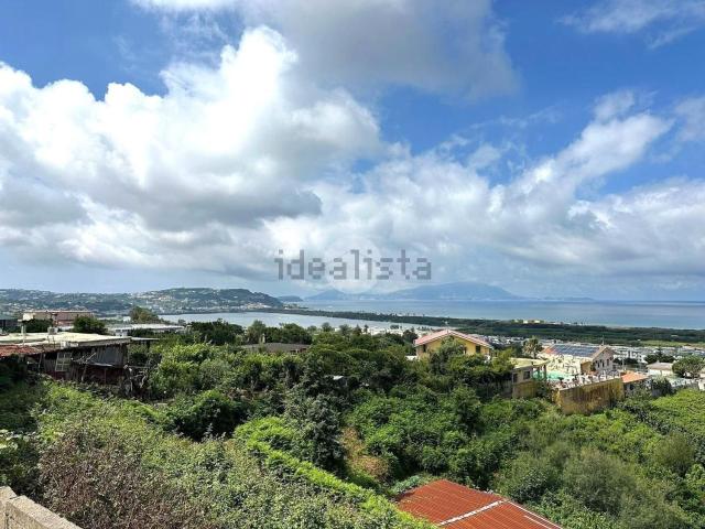 Casa in vendita a Bacoli, Campania