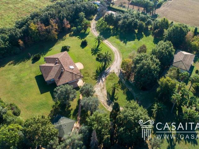 Casa in vendita a Latina, Lazio