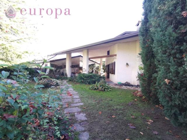 Casa in vendita a Roveredo in Piano / Lavorêt, Roveredo in Piano
