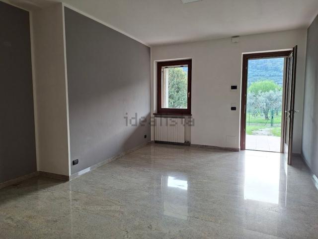 Casa in vendita a Nord-Est, Brenzone