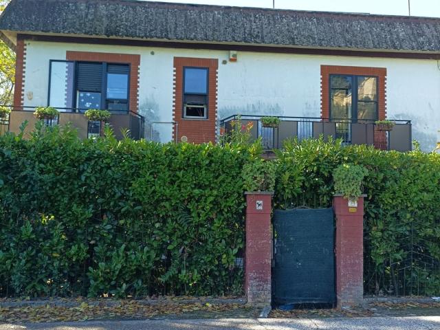 Casa in vendita a Torrice, Lazio