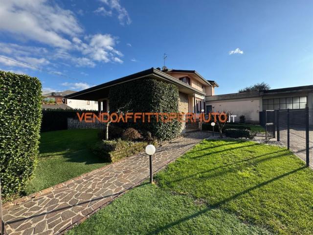 Casa in vendita a Palazzolo Sull'oglio, Lombardia