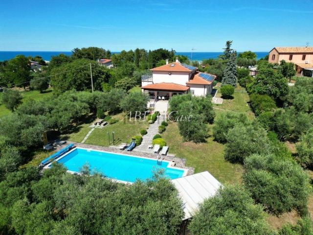 Casa in vendita a Marche, Ancona