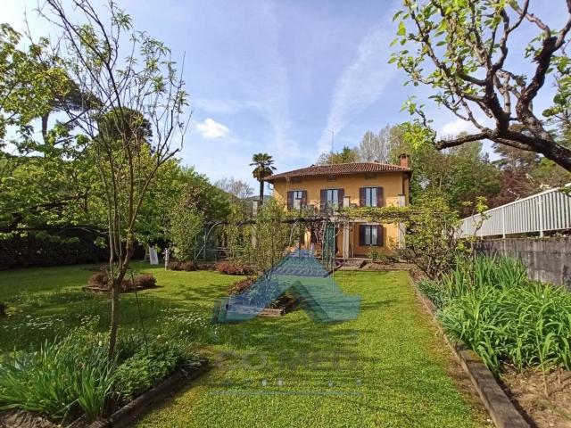 Casa in vendita a Nese, Alzano Lombardo