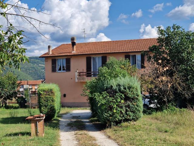 Casa in vendita a Scatarci, Spoleto