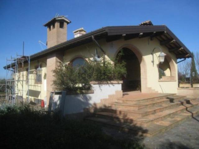 Casa in vendita a Viterbo, Lazio