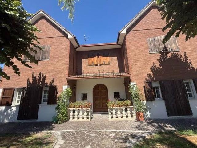 Casa in vendita a Morro d'Alba, Ancona