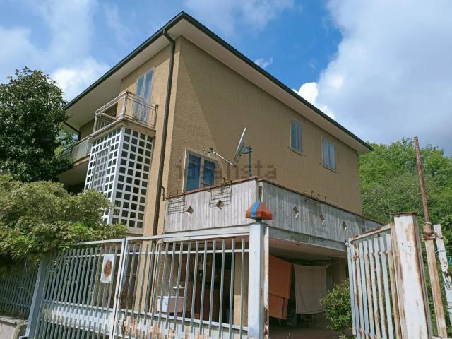 Casa in vendita a Piano della Lenta, Teramo