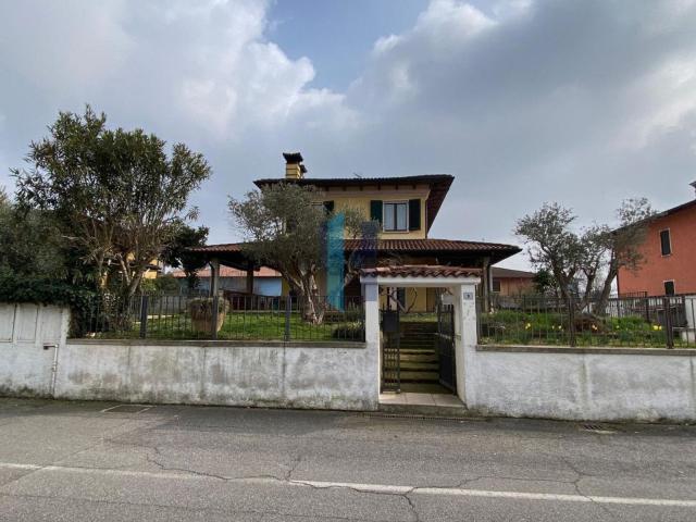 Casa in vendita a Poncarale, Lombardia