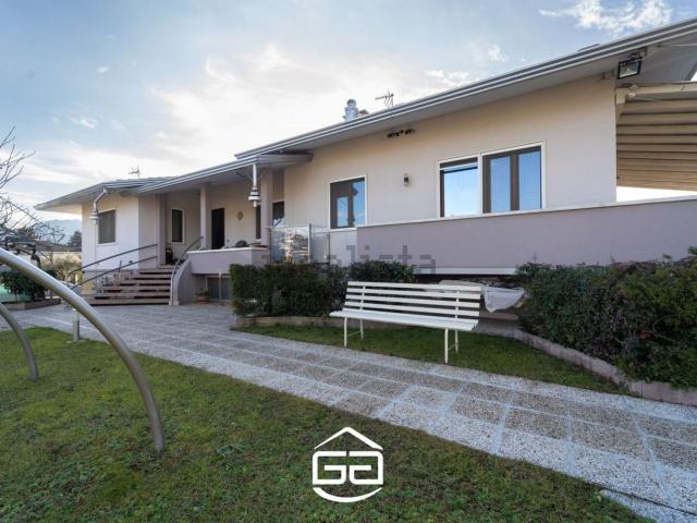 Casa in vendita a Malo, Veneto