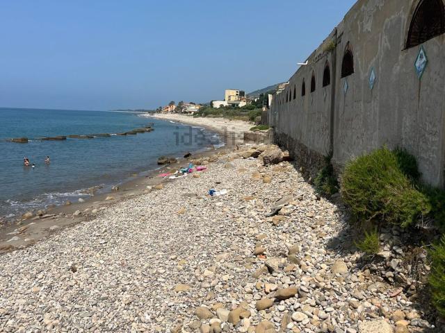 Casa in vendita a Santo Stefano Di Camastra, Sicilia