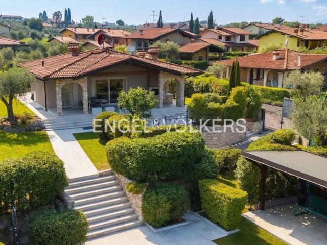 Casa in vendita a Balbiana, Manerba Del Garda