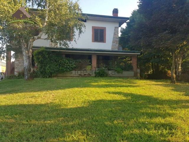 Casa in vendita a Porcari, Lucca