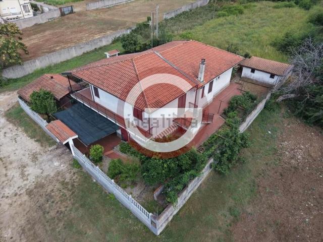 Casa in vendita a Cinquefrondi, Reggio Calabria