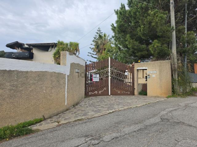Casa in vendita a Calabria, Reggio Calabria