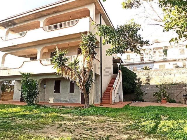 Casa in vendita a Calabria, Reggio Calabria