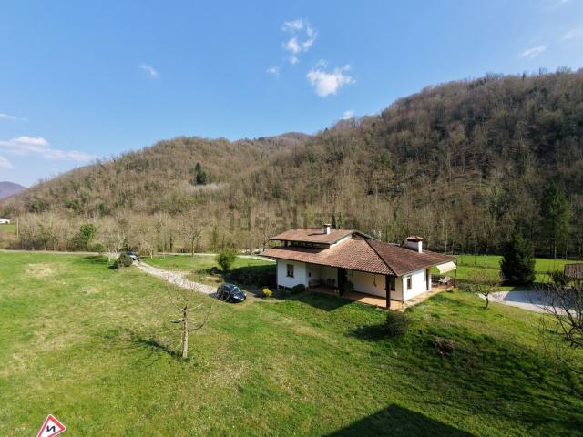 Casa in vendita a San Leonardo, Friuli-Venezia Giulia