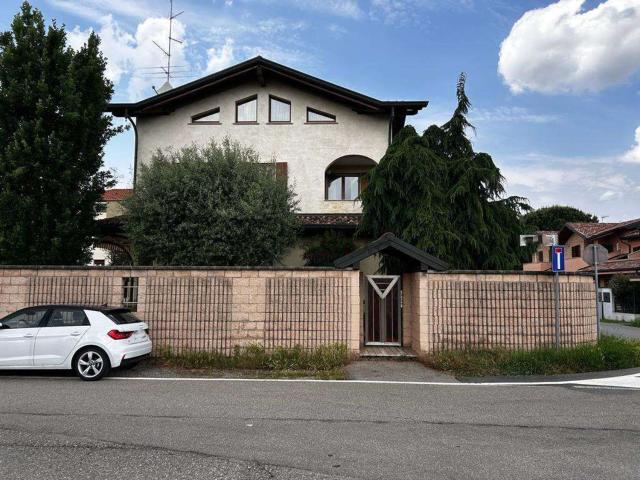 Casa in vendita a Prospiano, Gorla Minore