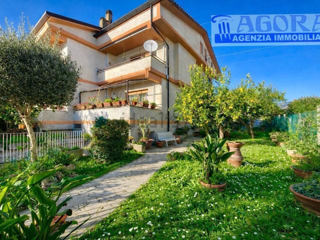 Casa in vendita a Borgata Carrara, Sermoneta