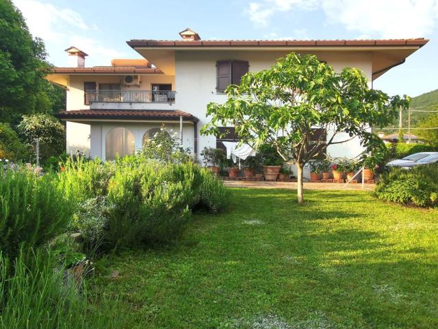 Casa in vendita a Faedis, Friuli-Venezia Giulia