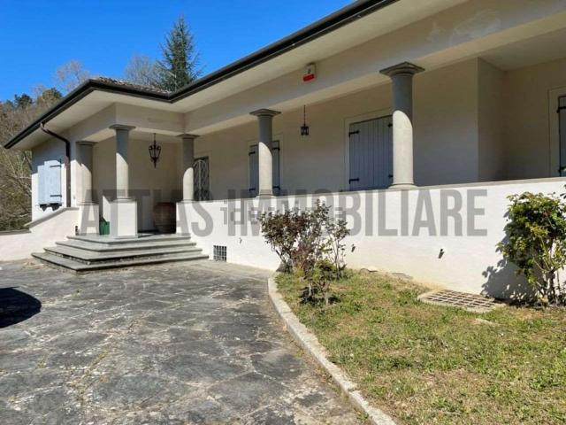 Casa in vendita a Montemagno, Camaiore
