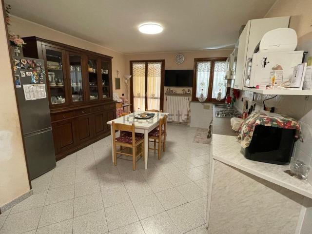 Casa in vendita a Re, Reggio Emilia