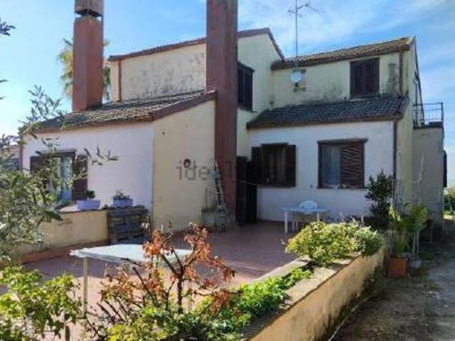 Casa in vendita a Viterbo, Lazio